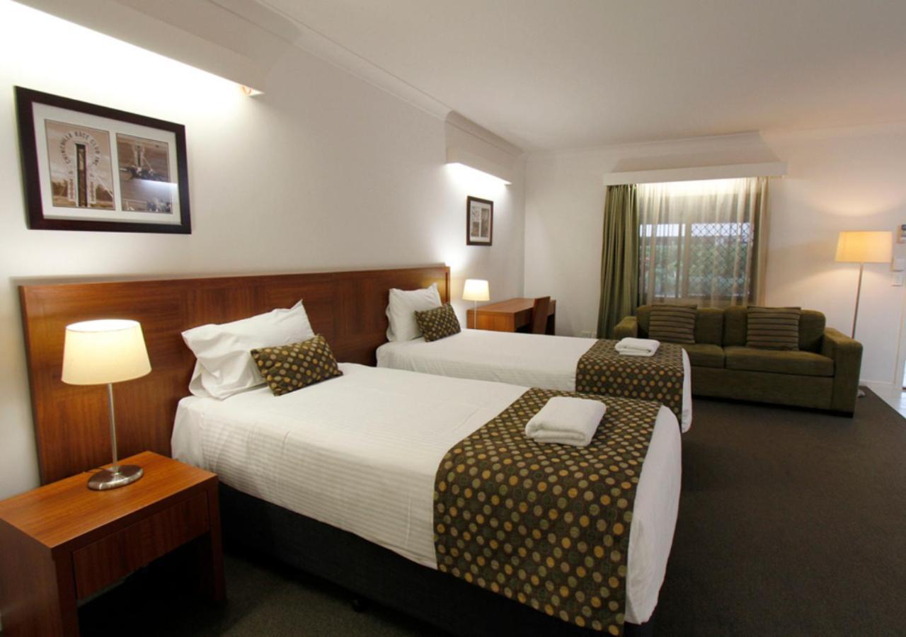 Chinchilla Downtown Motor Inn Bagian luar foto