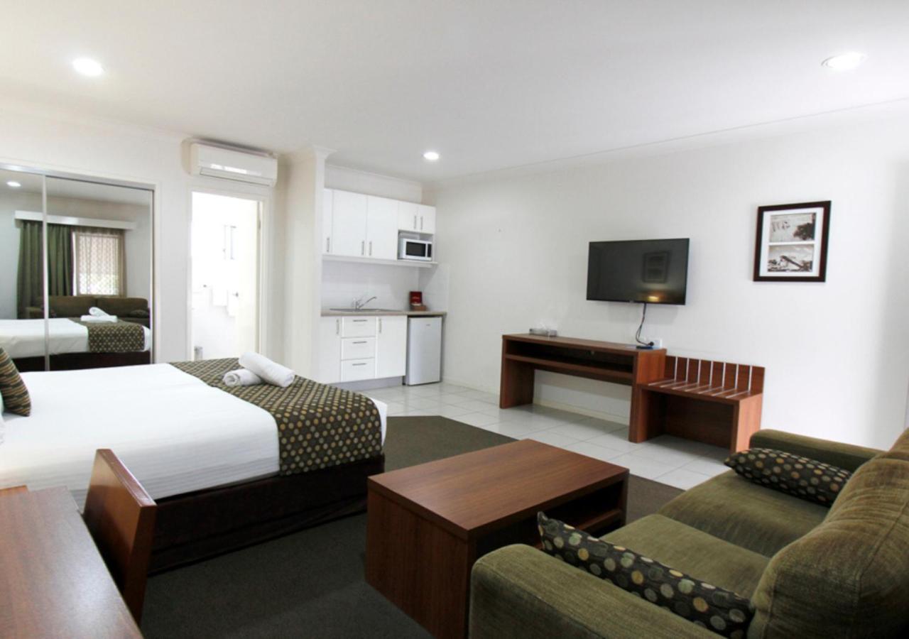 Chinchilla Downtown Motor Inn Bagian luar foto