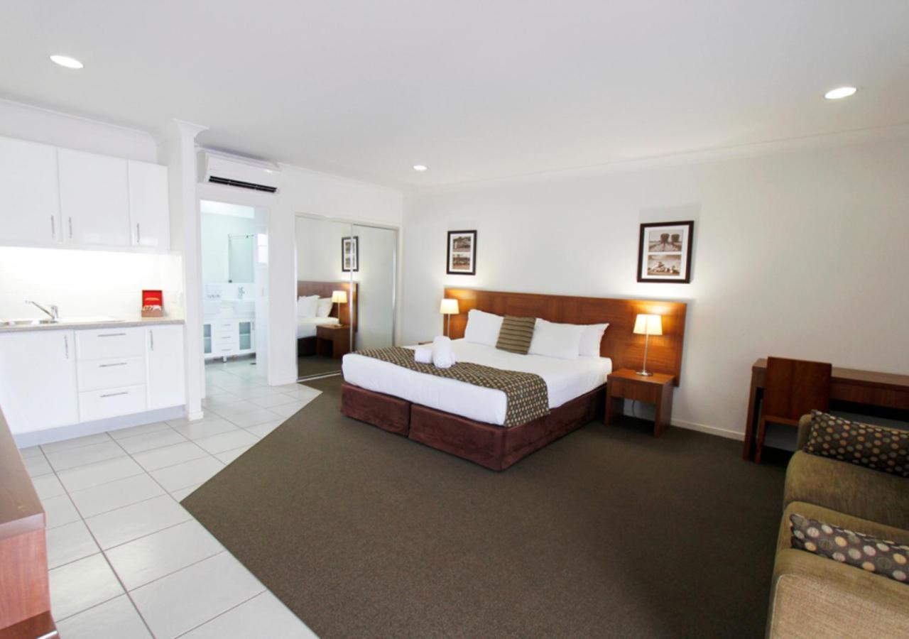 Chinchilla Downtown Motor Inn Bagian luar foto