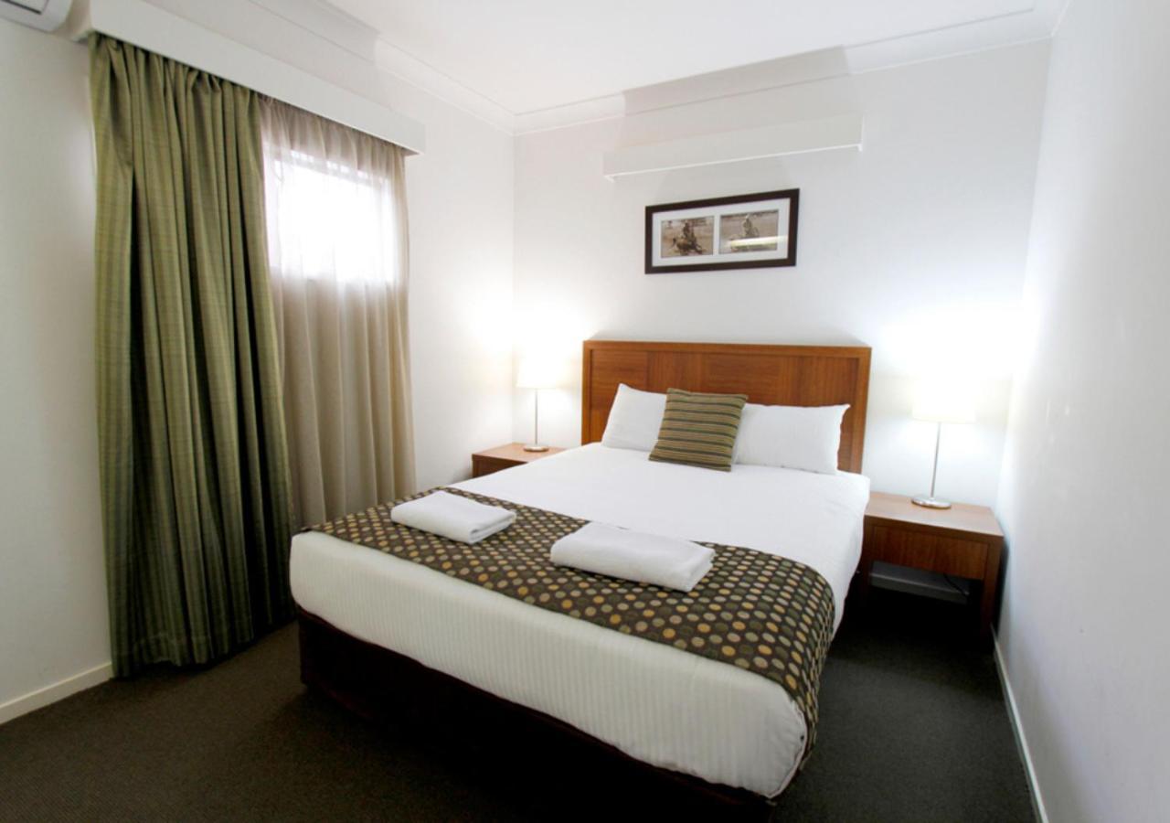 Chinchilla Downtown Motor Inn Bagian luar foto