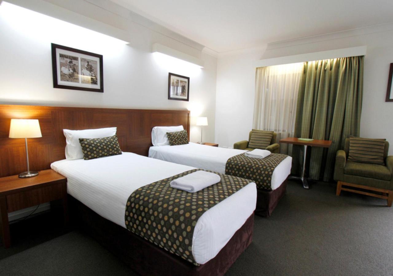 Chinchilla Downtown Motor Inn Bagian luar foto