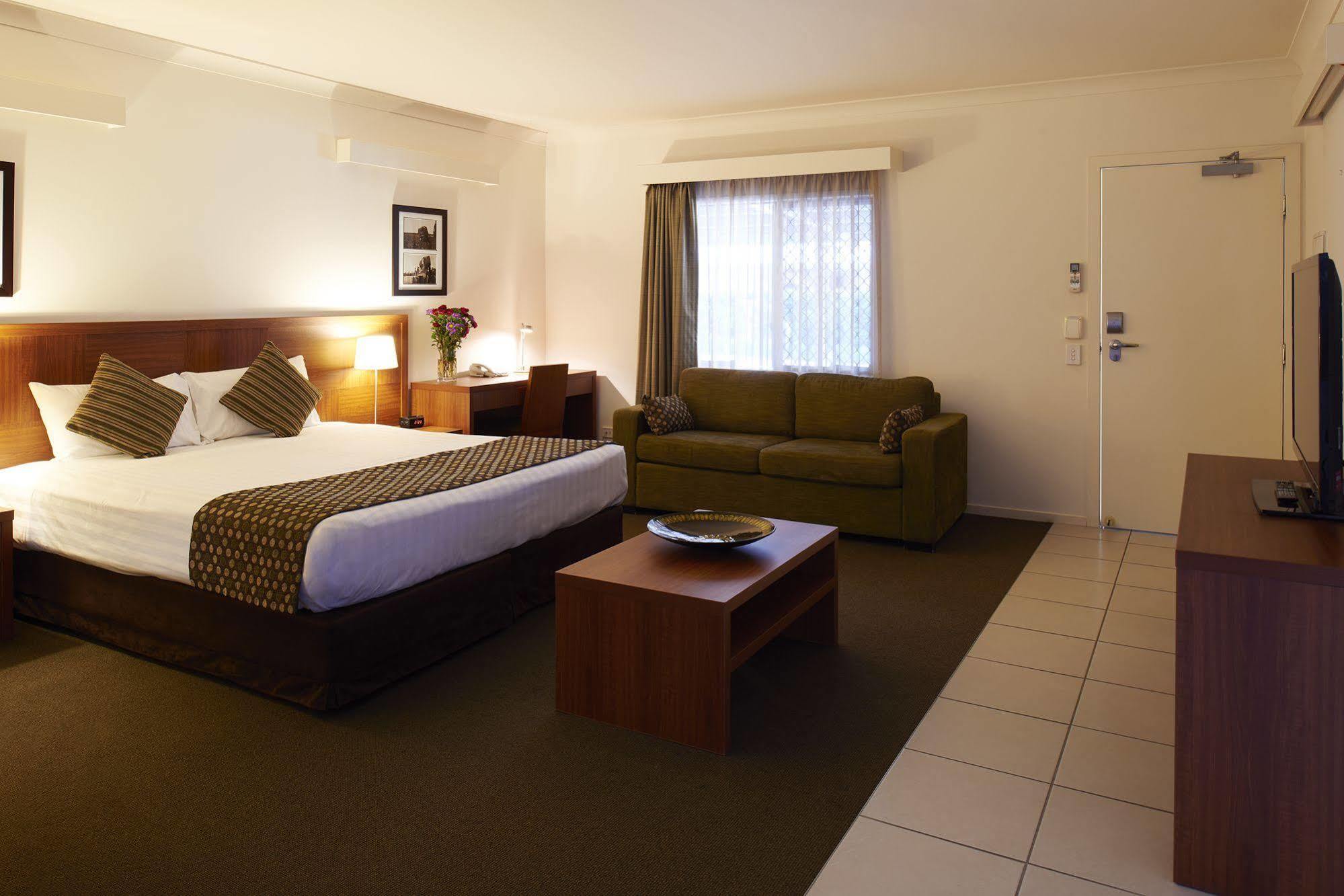 Chinchilla Downtown Motor Inn Bagian luar foto